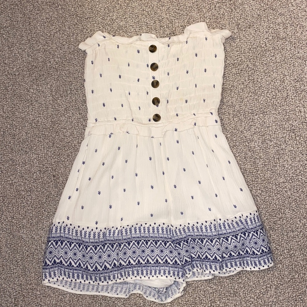 Strapless romper